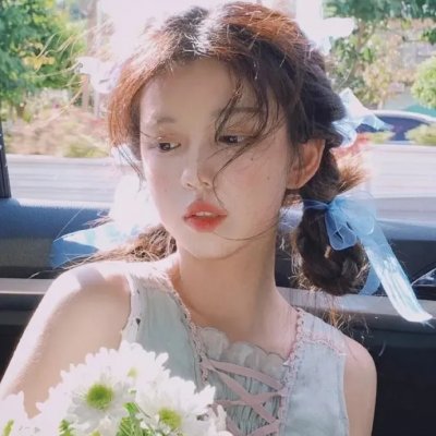 赤裸女羔羊海报